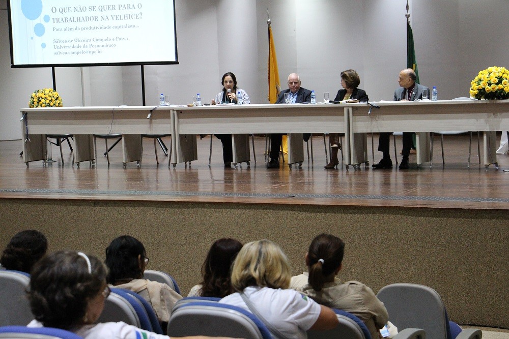 Reforma da previdência: evento sobre Gerontologia alerta sobre riscos à saúde de idosos