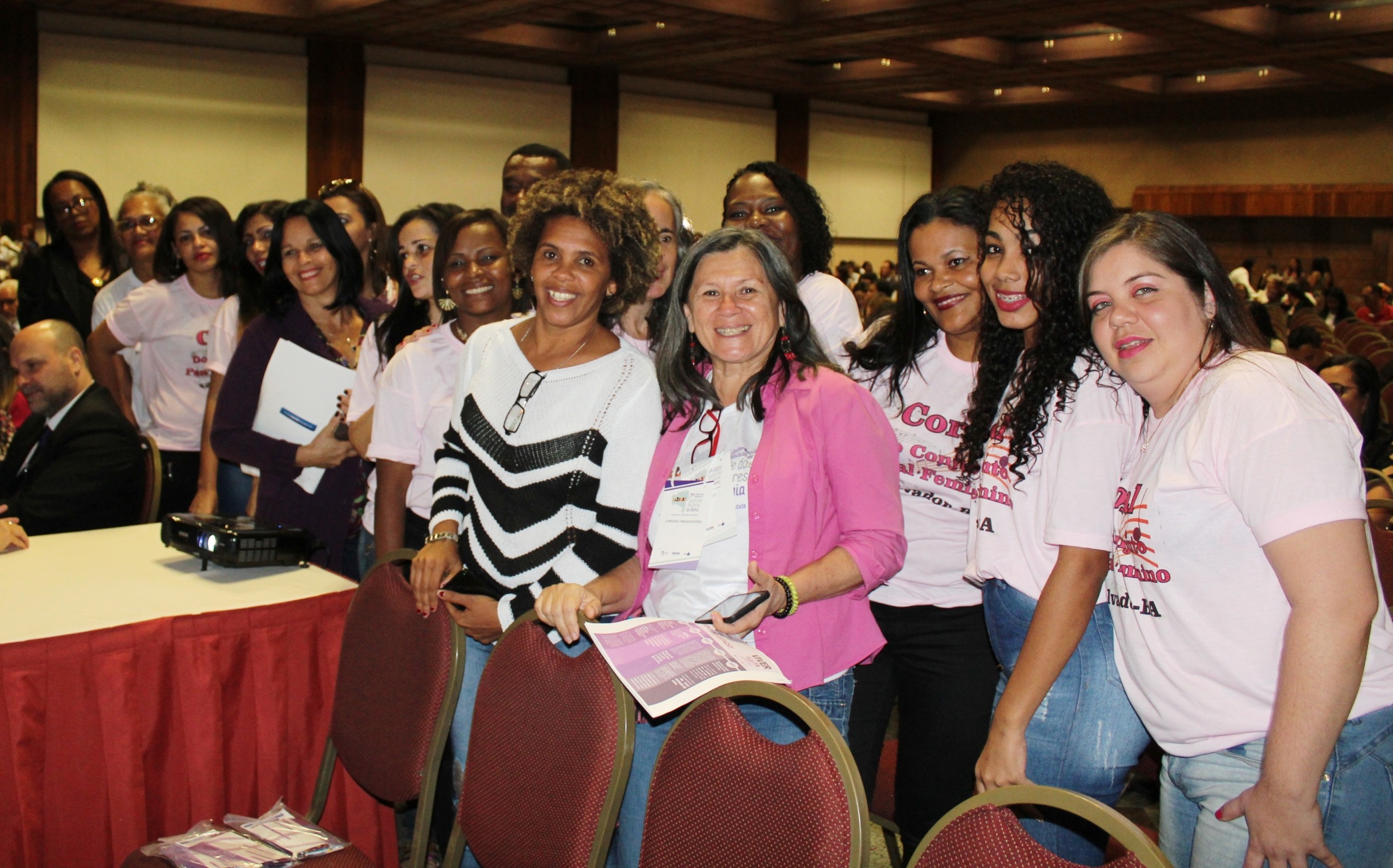 Violência e desafios para a saúde da mulher são temas de conferência na Bahia