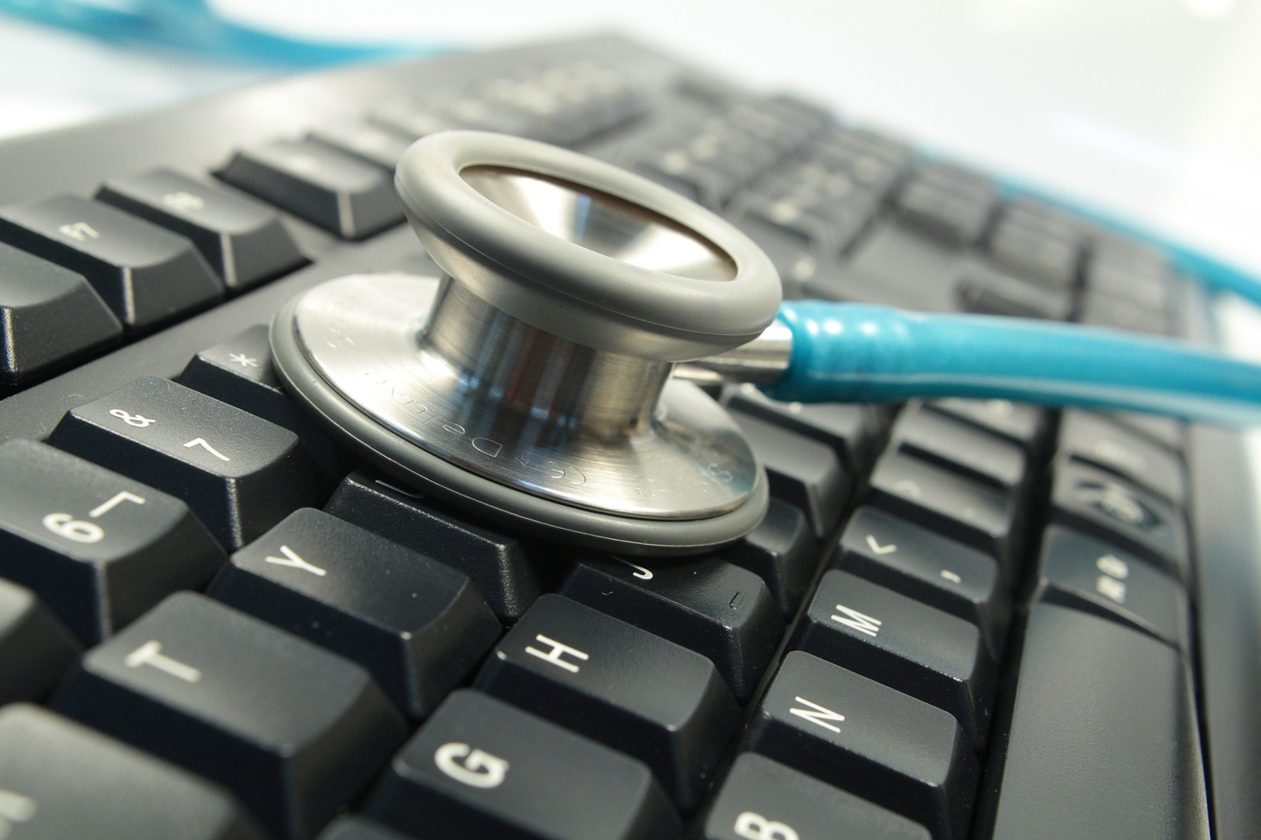 “Conhecimento não pode ser tratado como mercadoria”, diz conselheira de saúde