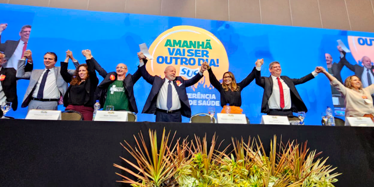 “Todas as conquistas que tivemos na saúde são obra e trabalho de vocês que fazem as Conferências Nacionais de Saúde”, afirma presidente Lula na 17ª CNS