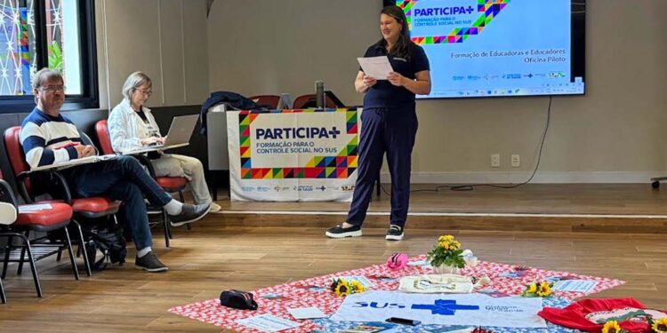 Participa+ 2025: educadoras e educadores finalizam preparação para oficinas