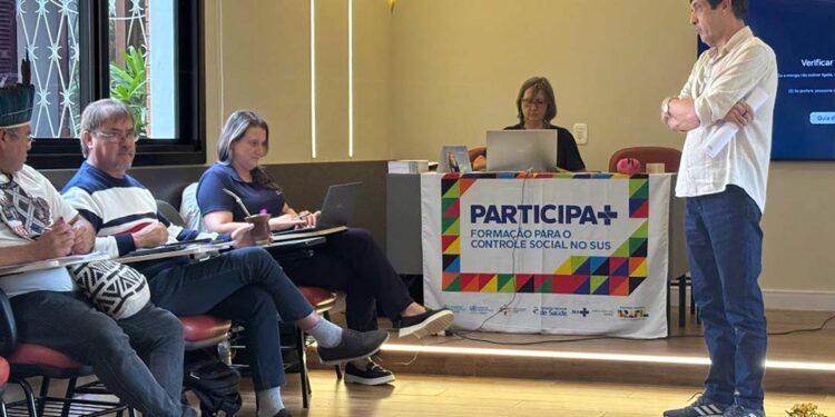 Participa+ 2025: educadoras e educadores finalizam preparação para oficinas